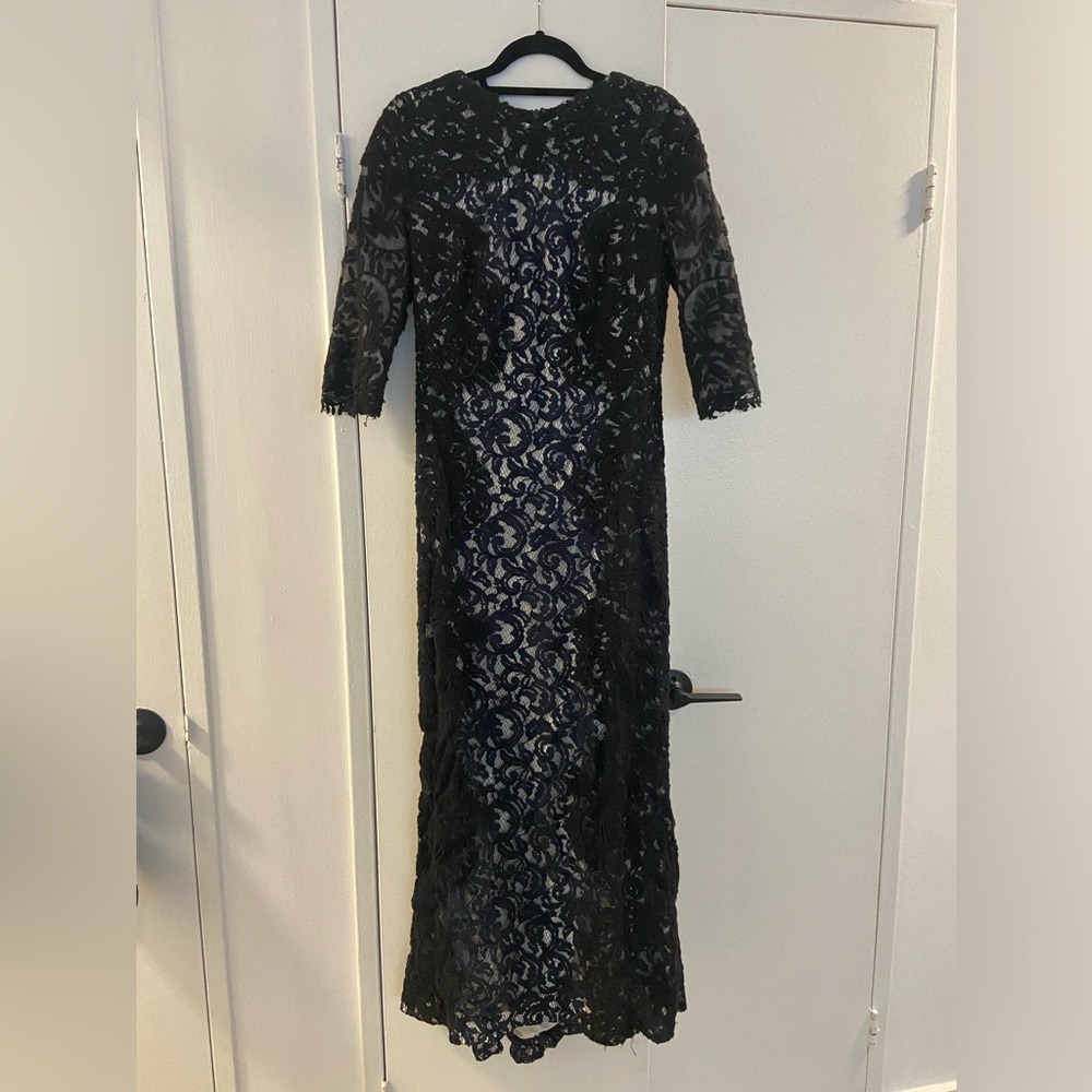 Elegant Black and Navy Lace Evening Dress